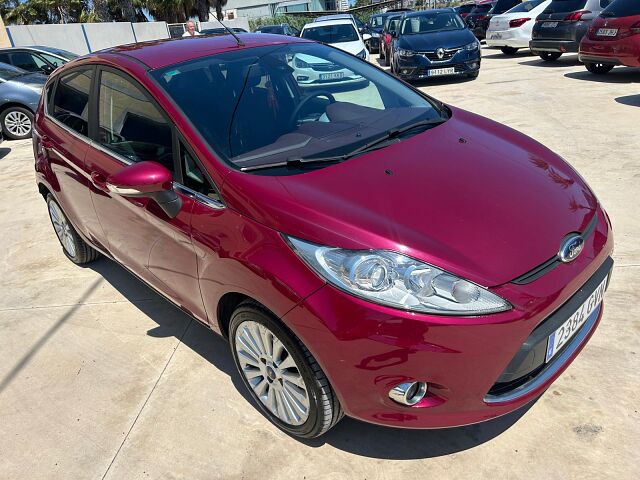 FORD FIESTA TITANIUM AUTO 1.4 SPANISH LHD IN SPAIN 71000 MILES SUPERB 2010